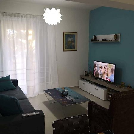 Menta Apartment Nea Iraklitsa Exterior foto